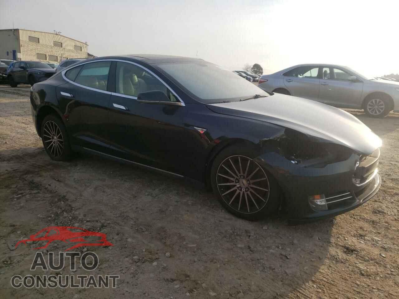 TESLA MODEL S 2013 - 5YJSA1CN4DFP14613