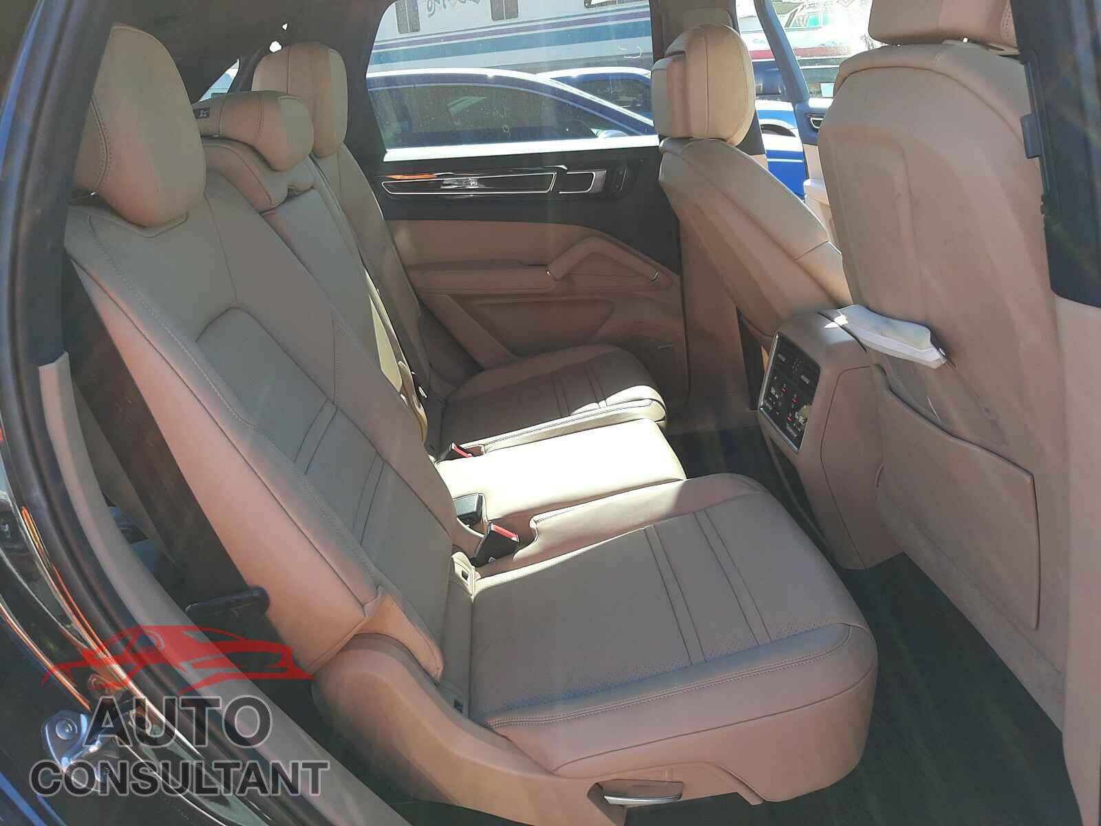 PORSCHE CAYENNE 2019 - WP1AA2AY7KDA08947