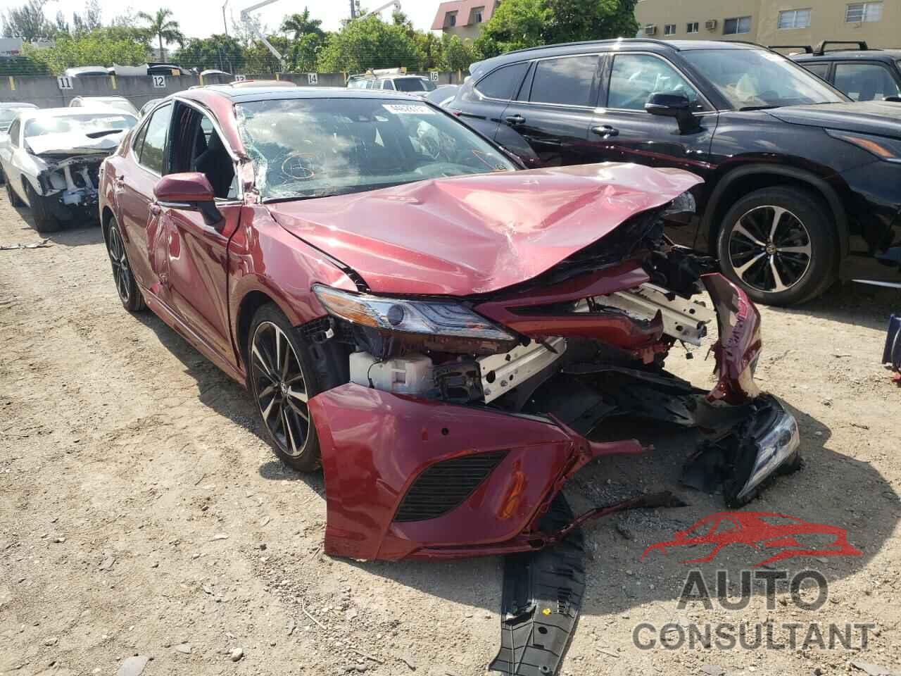TOYOTA CAMRY 2018 - 4T1B61HK0JU508638