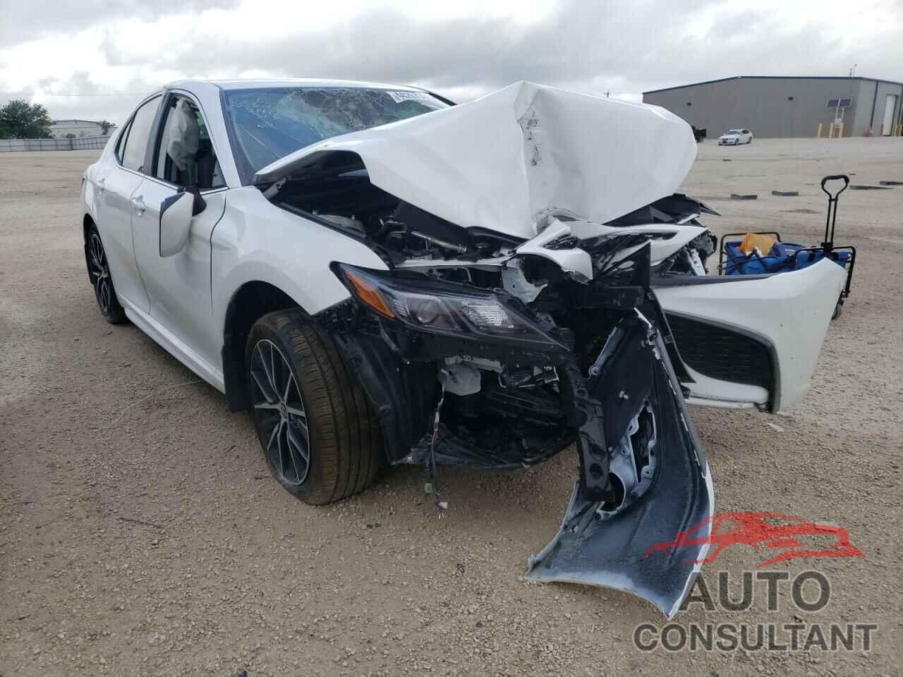 TOYOTA CAMRY 2021 - 4T1G11BK4MU029513