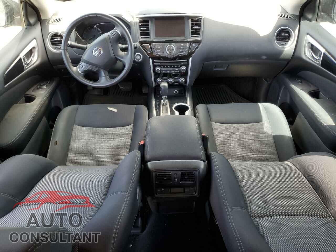 NISSAN PATHFINDER 2017 - 5N1DR2MN2HC698643