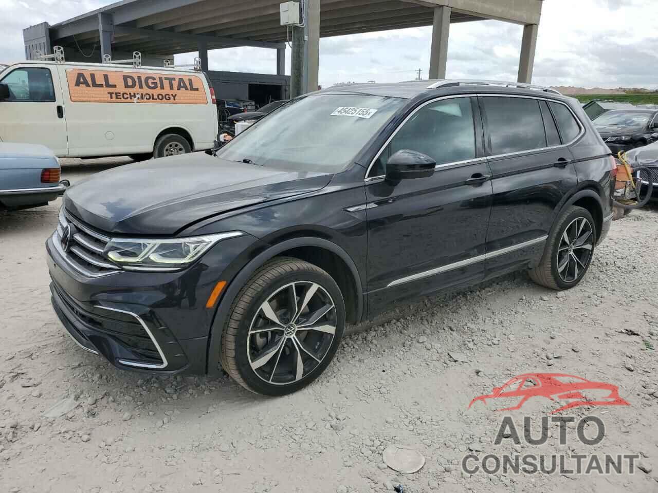 VOLKSWAGEN TIGUAN 2022 - 3VV4B7AX3NM151355