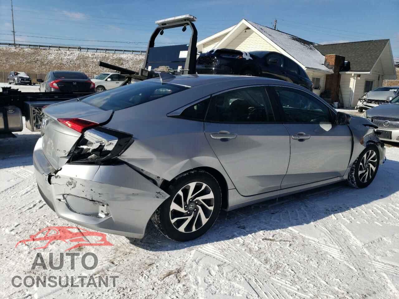 HONDA CIVIC 2018 - 19XFC2F72JE019076