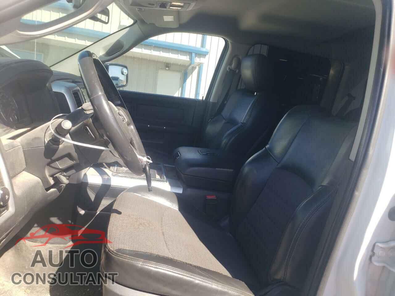 DODGE RAM 1500 2012 - 1C6RD7MT4CS315005