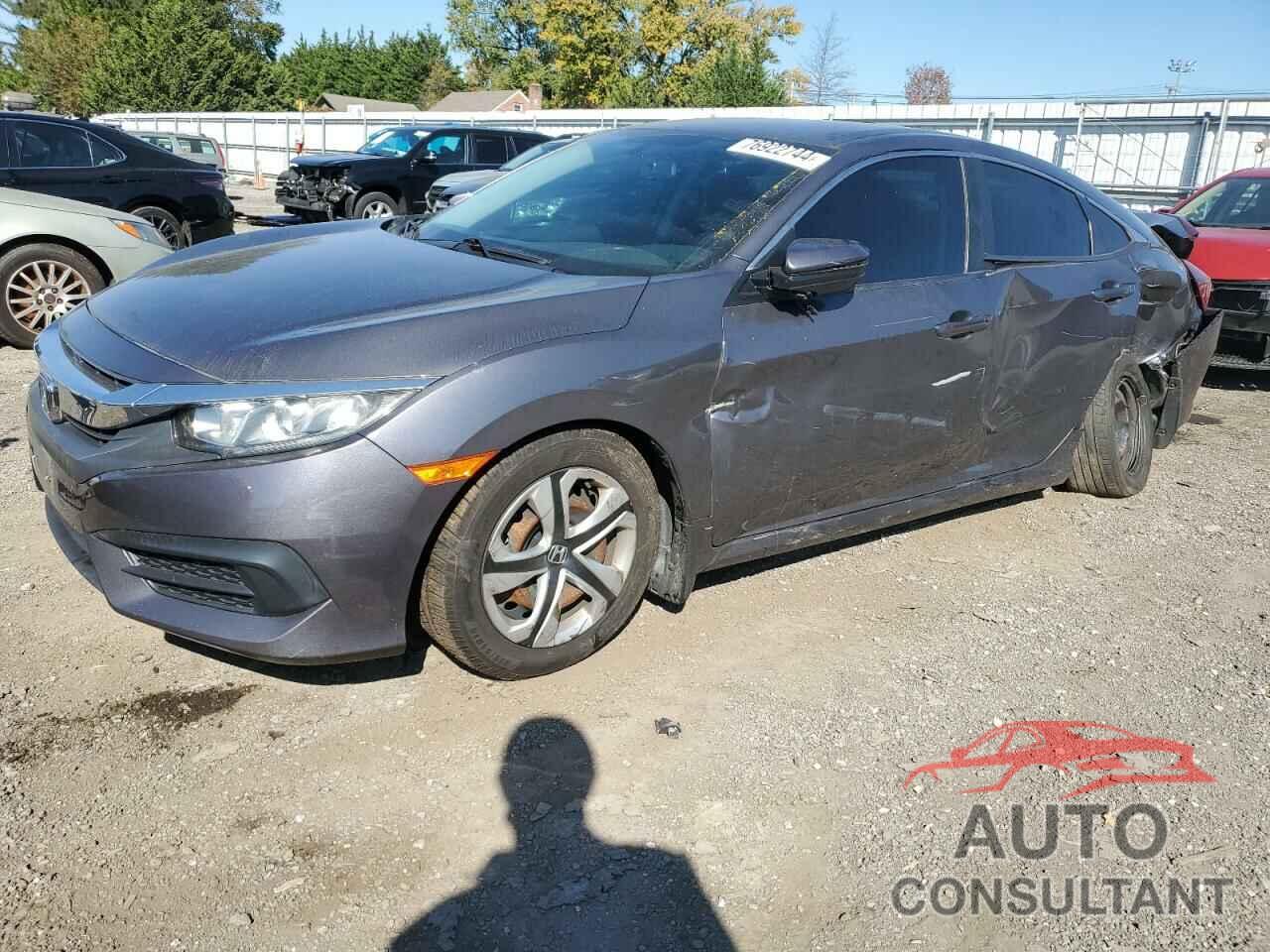HONDA CIVIC 2018 - 2HGFC2F59JH588110