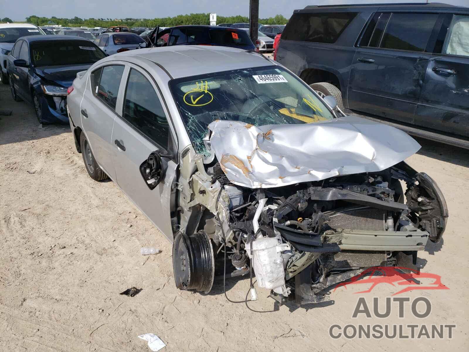 NISSAN VERSA 2018 - 3N1CN7AP4JL830622