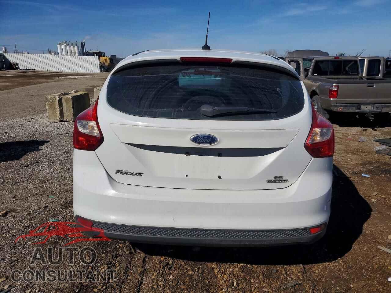 FORD FOCUS 2014 - 1FADP3K27EL305245