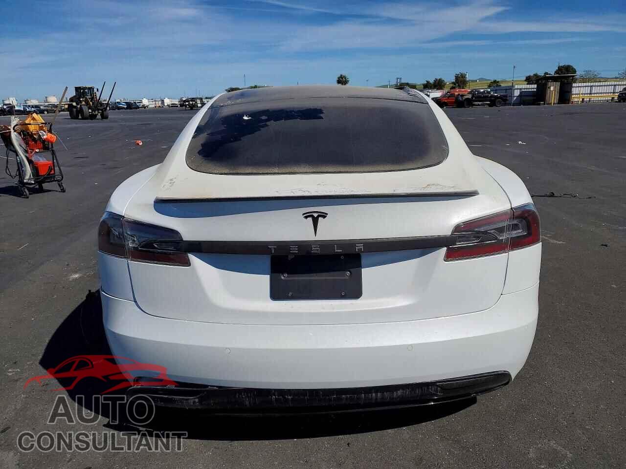 TESLA MODEL S 2018 - 5YJSA1E25JF247913