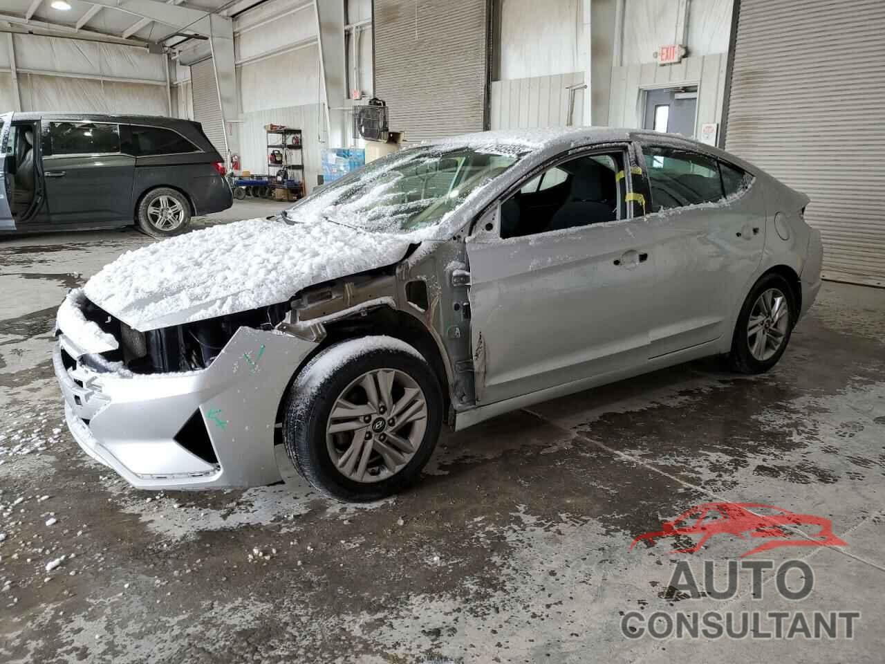 HYUNDAI ELANTRA 2020 - 5NPD84LF0LH519736