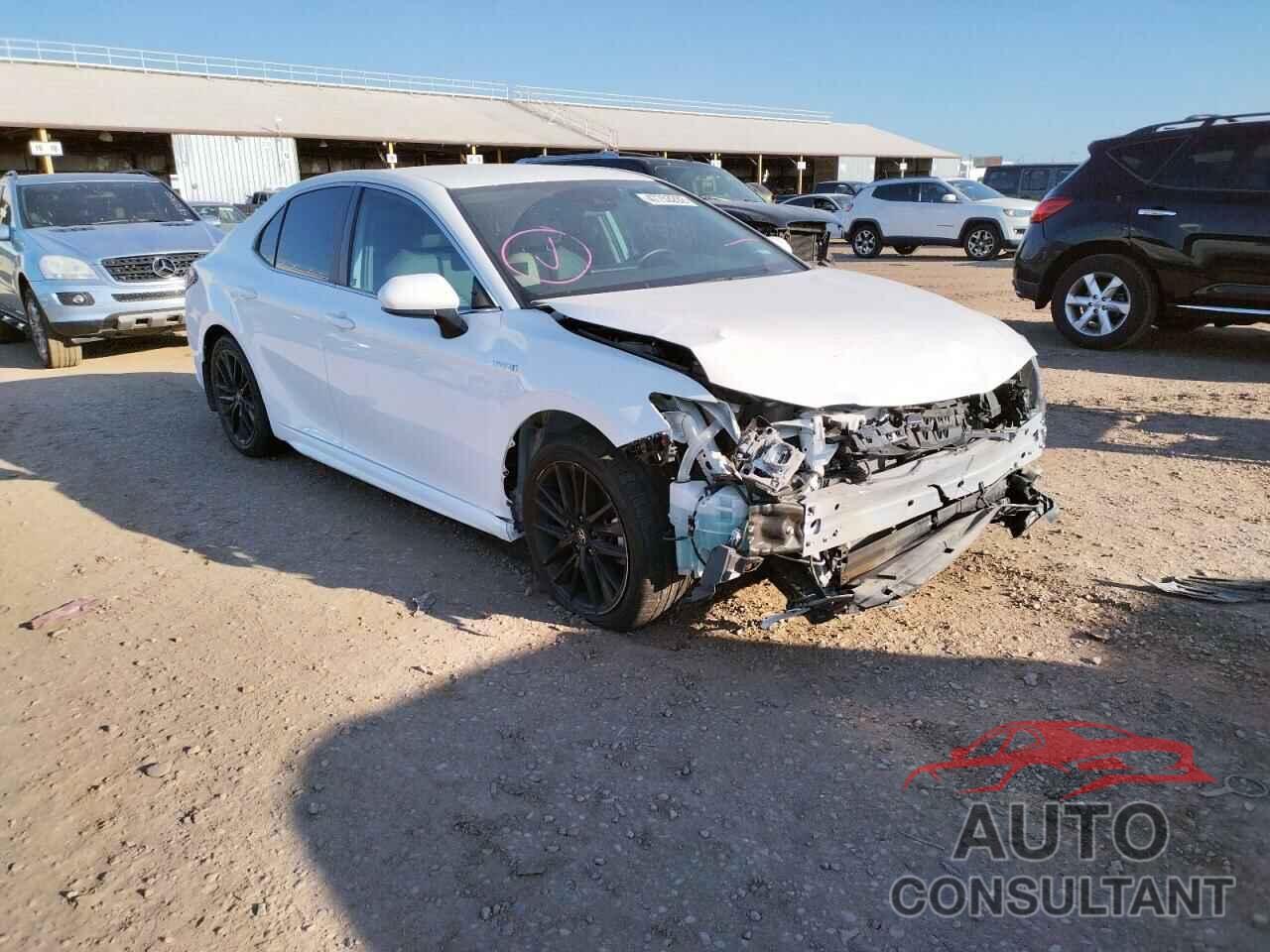 TOYOTA CAMRY 2021 - 4T1G31AK4MU558276
