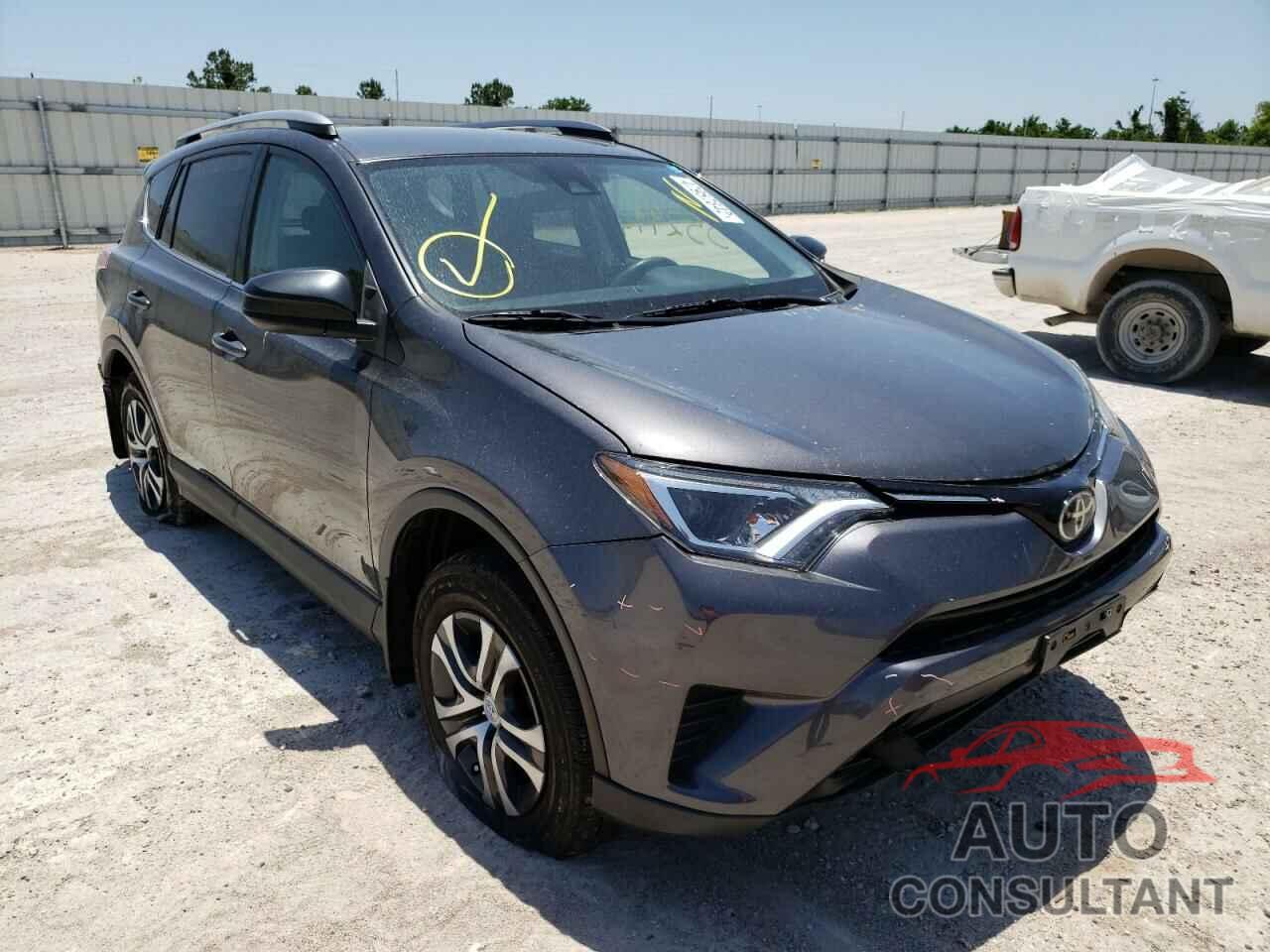 TOYOTA RAV4 2017 - JTMBFREV6HJ120133