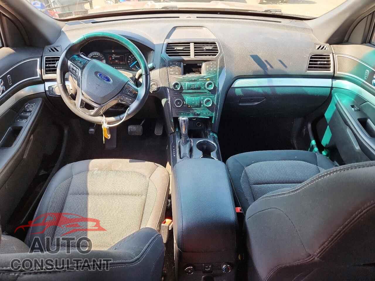 FORD EXPLORER 2017 - 1FM5K8D85HGA09130