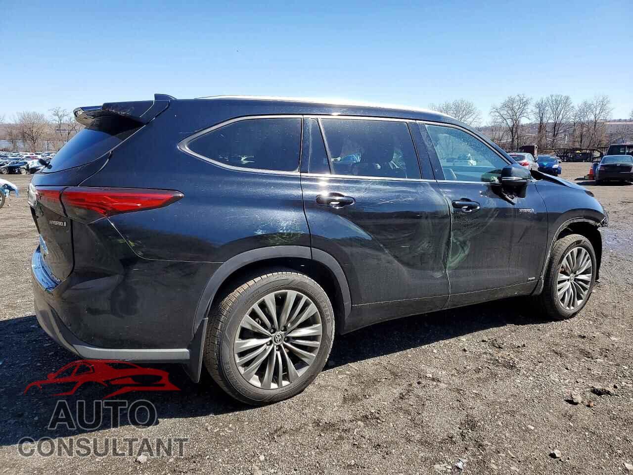 TOYOTA HIGHLANDER 2021 - 5TDEBRCH8MS018917