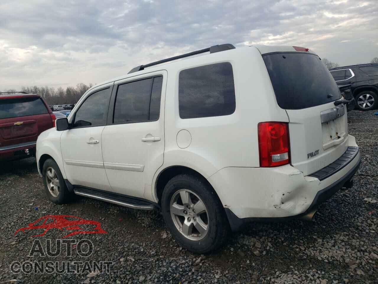 HONDA PILOT 2011 - 5FNYF4H53BB020370