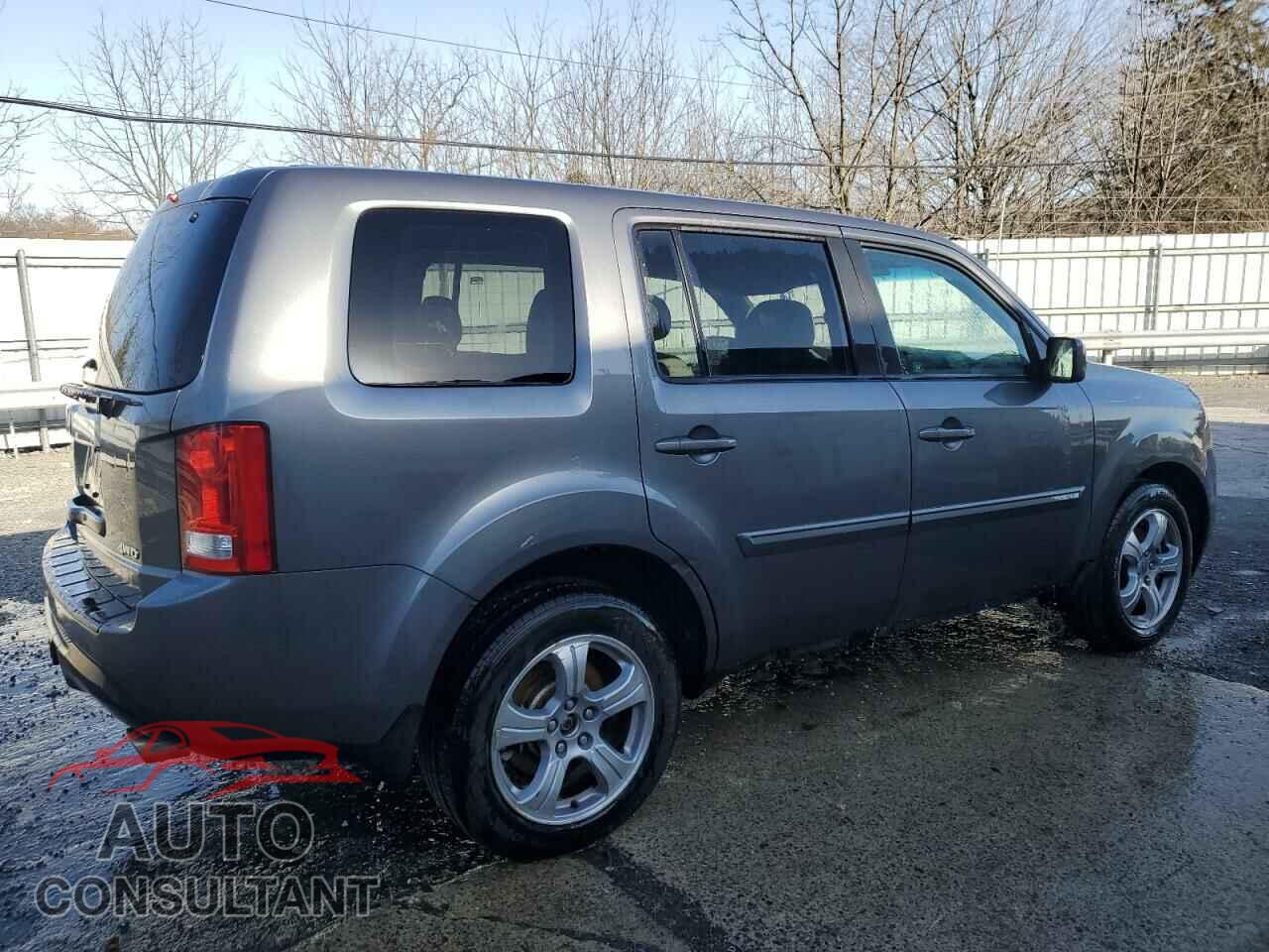 HONDA PILOT 2012 - 5FNYF4H41CB009103