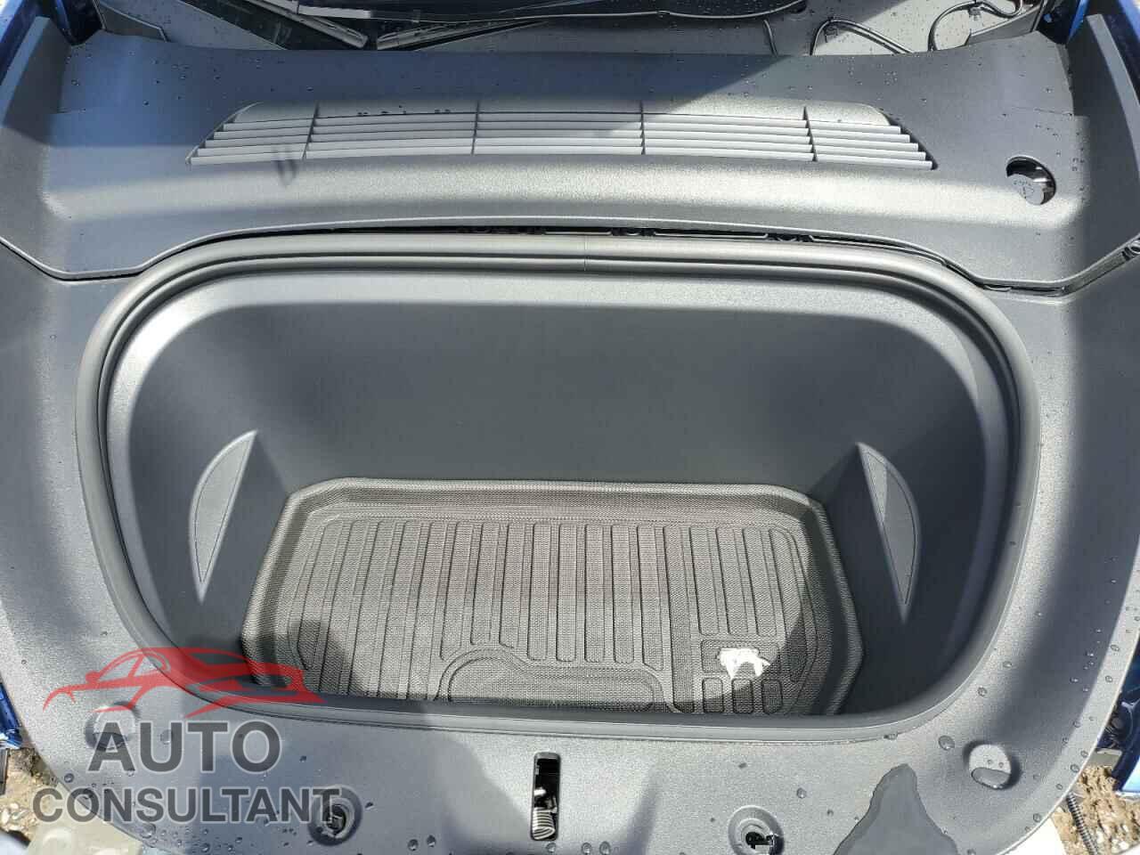 TESLA MODEL Y 2024 - 7SAYGAEE2RF170161