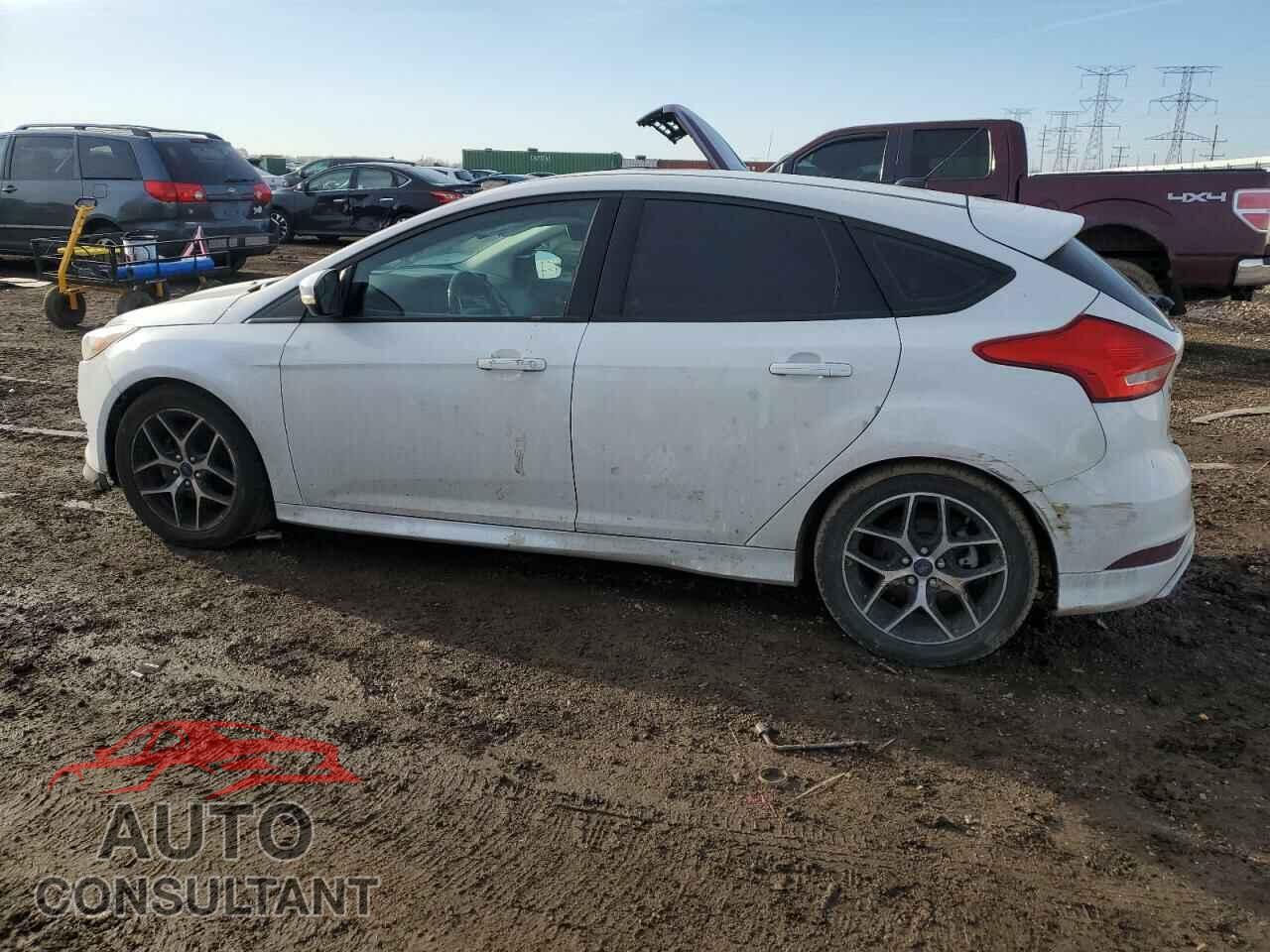 FORD FOCUS 2016 - 1FADP3K28GL224192