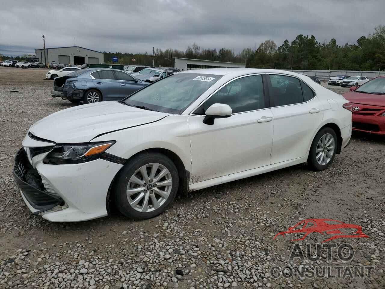 TOYOTA CAMRY 2018 - 4T1B11HK2JU095720