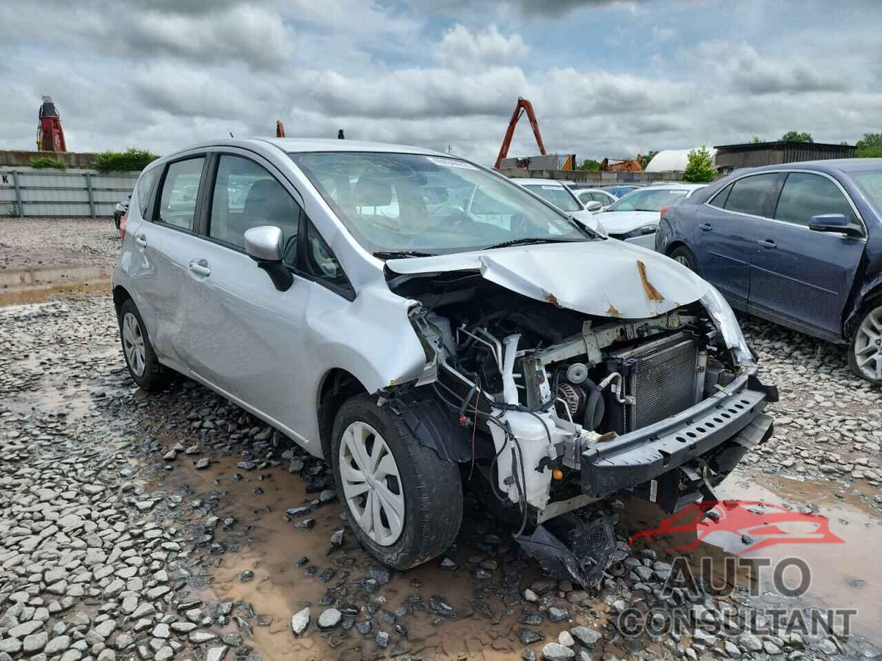 NISSAN VERSA 2018 - 3N1CE2CP3JL357649