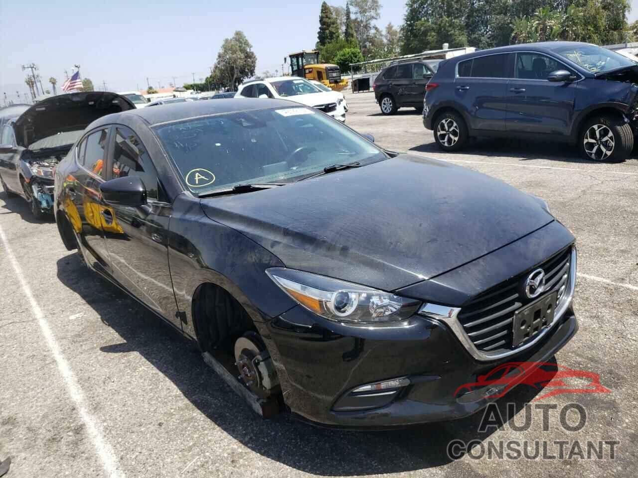 MAZDA 3 2018 - 3MZBN1V37JM190068