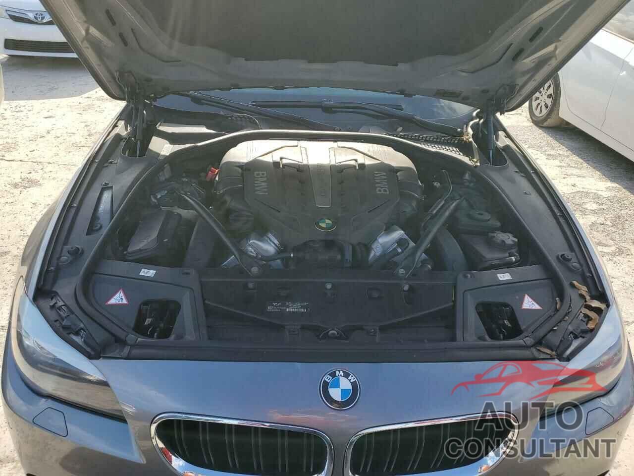 BMW 5 SERIES 2013 - WBAFR9C55DDX80309