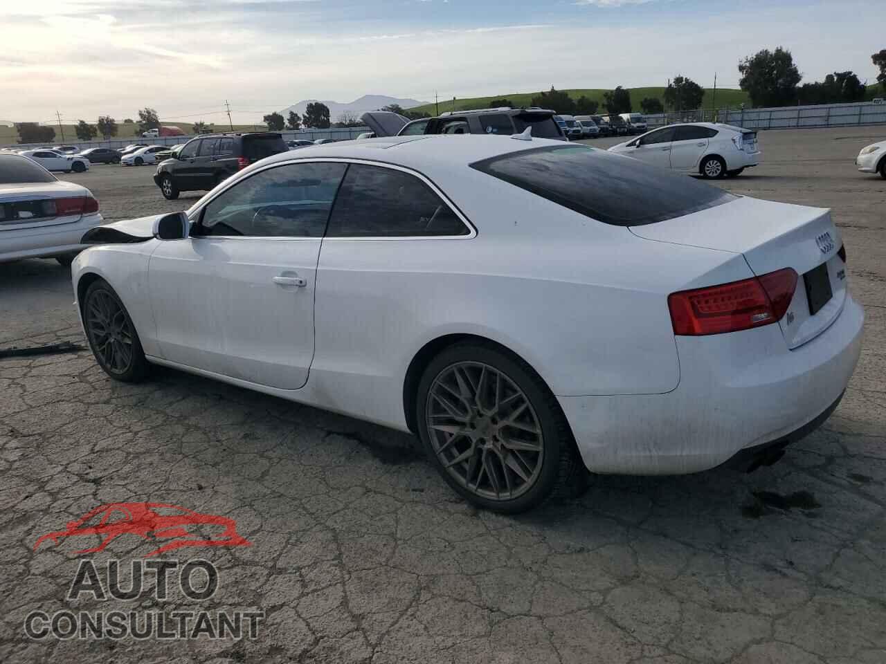 AUDI A5 2013 - WAULFAFR0DA032144
