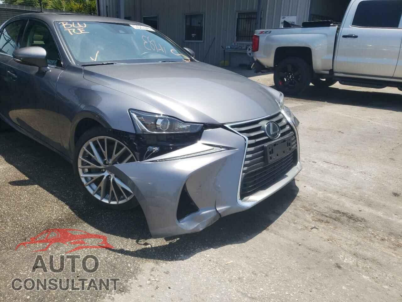 LEXUS IS 2018 - JTHBA1D23J5063796