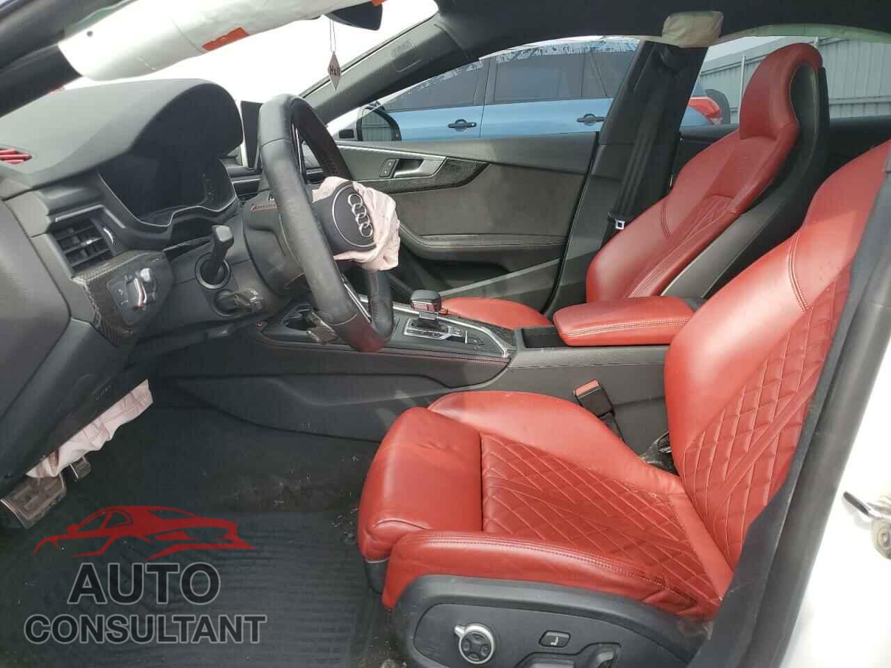 AUDI S5/RS5 2019 - WAUC4CF52KA015941