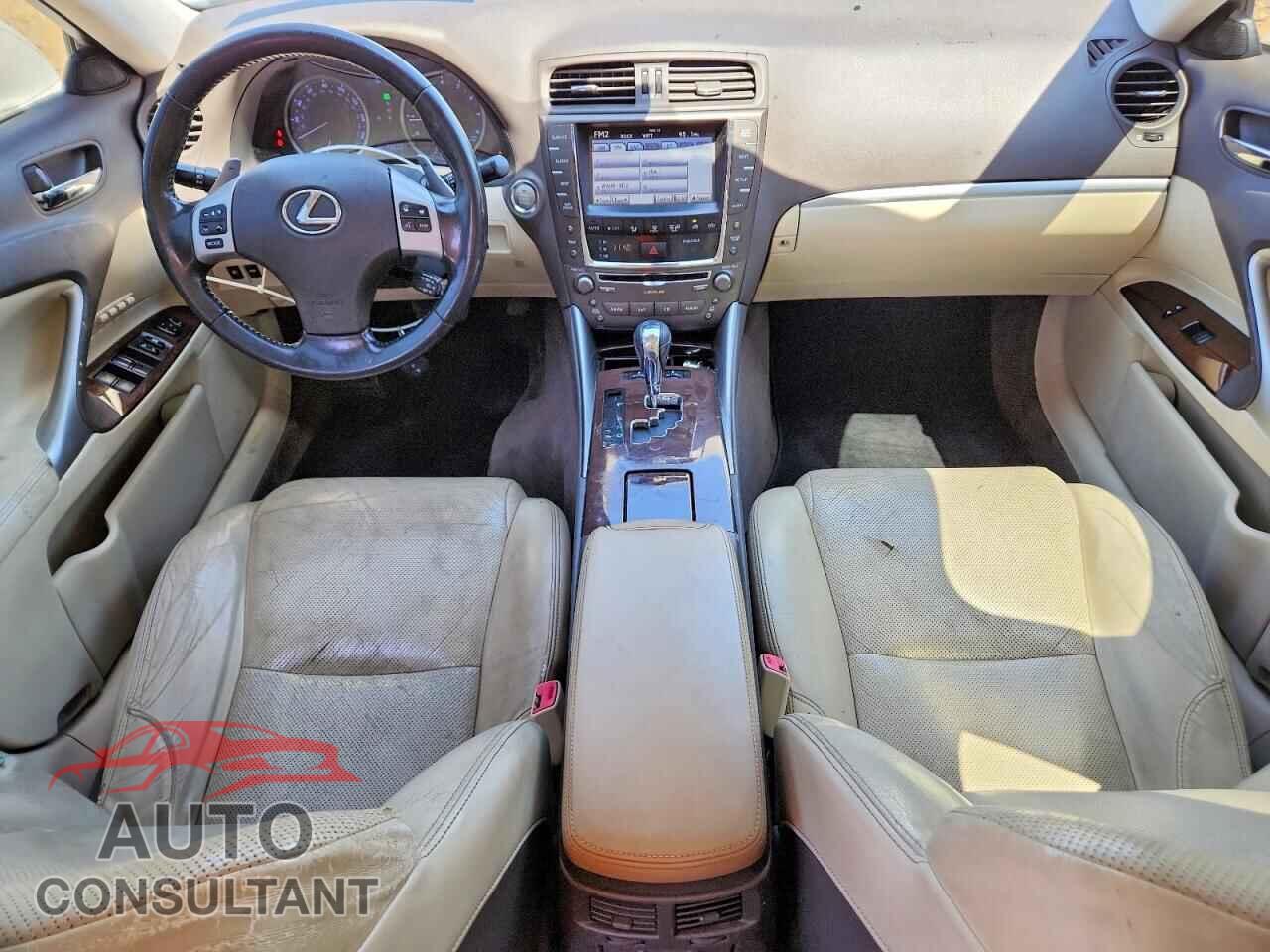 LEXUS IS 2012 - JTHCF5C27C5057792