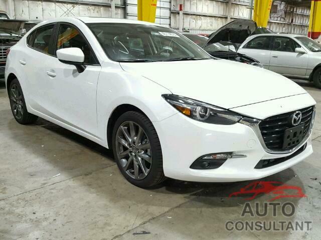 MAZDA 3 2018 - 3MZBN1W36JM211572