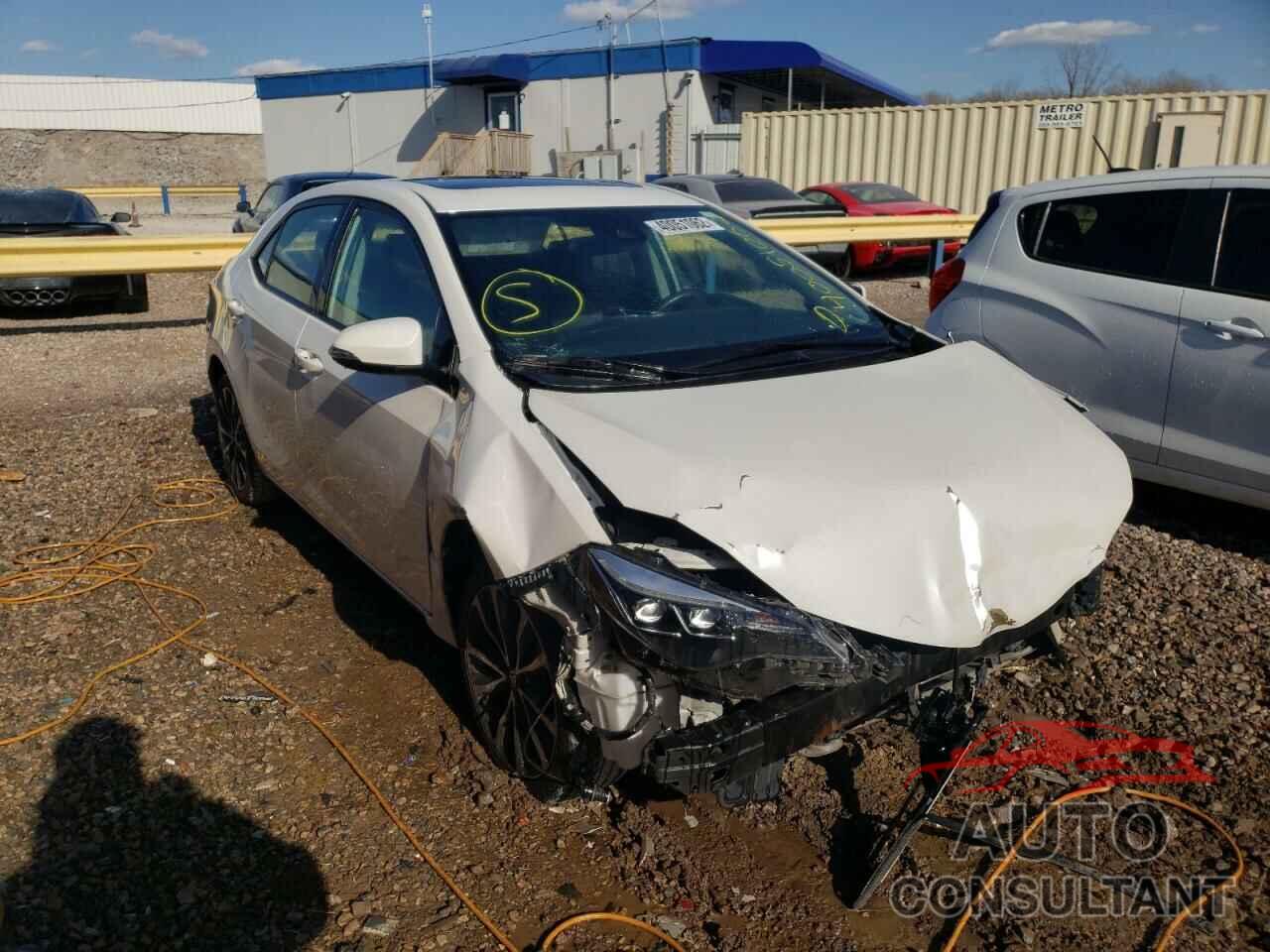 TOYOTA COROLLA 2018 - 5YFBURHE9JP772117