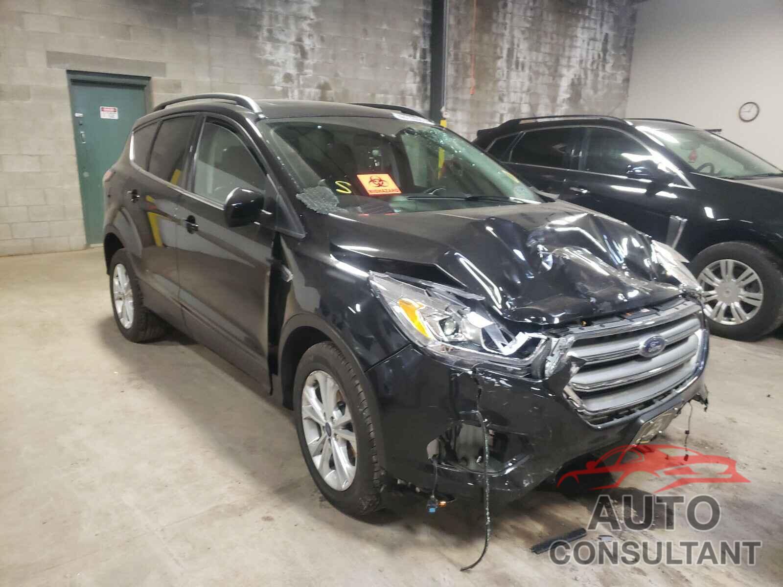 FORD ESCAPE 2017 - 1FMCU9GD7HUC55145