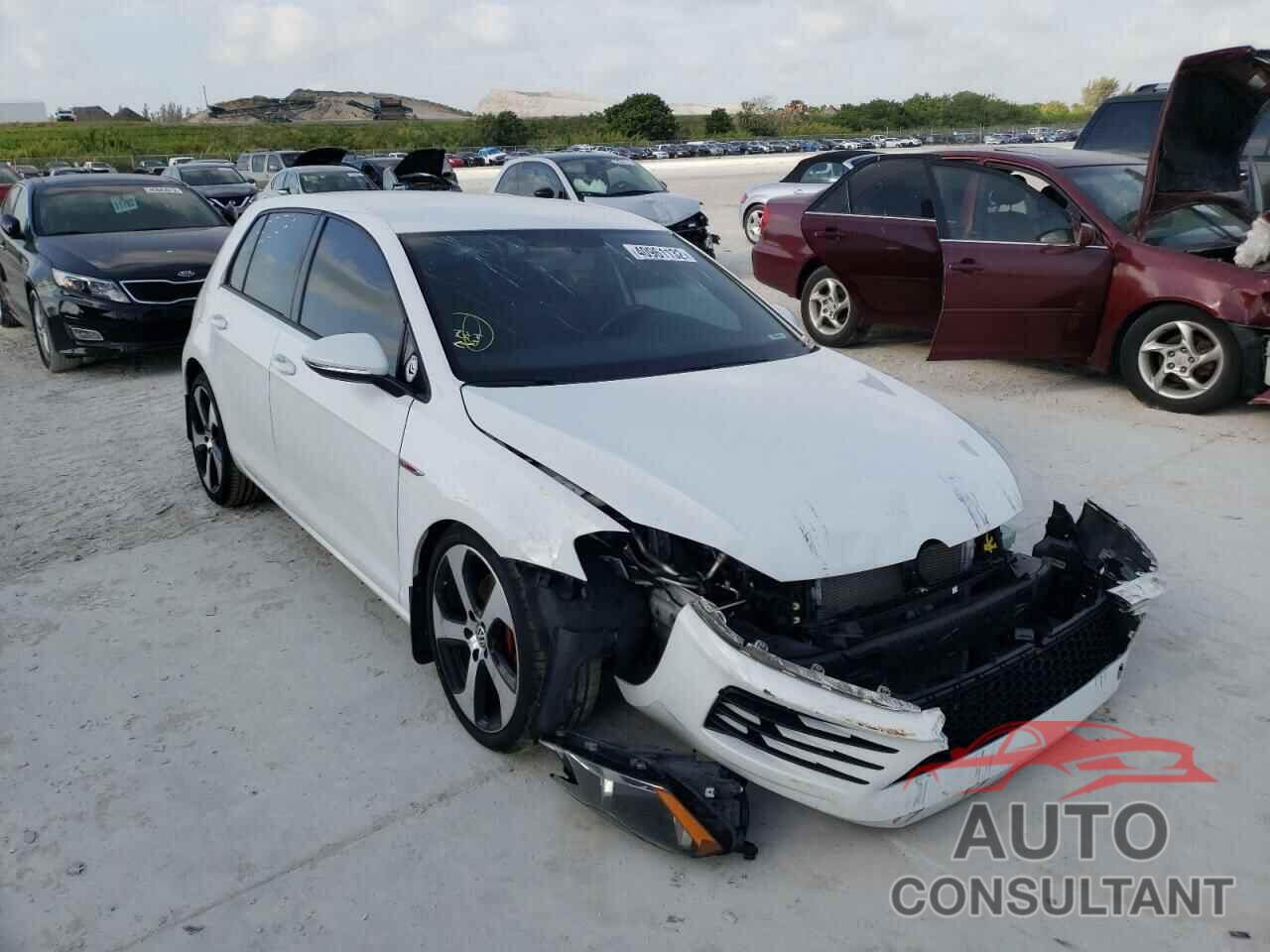 VOLKSWAGEN GTI 2017 - 3VW4T7AU4HM016727