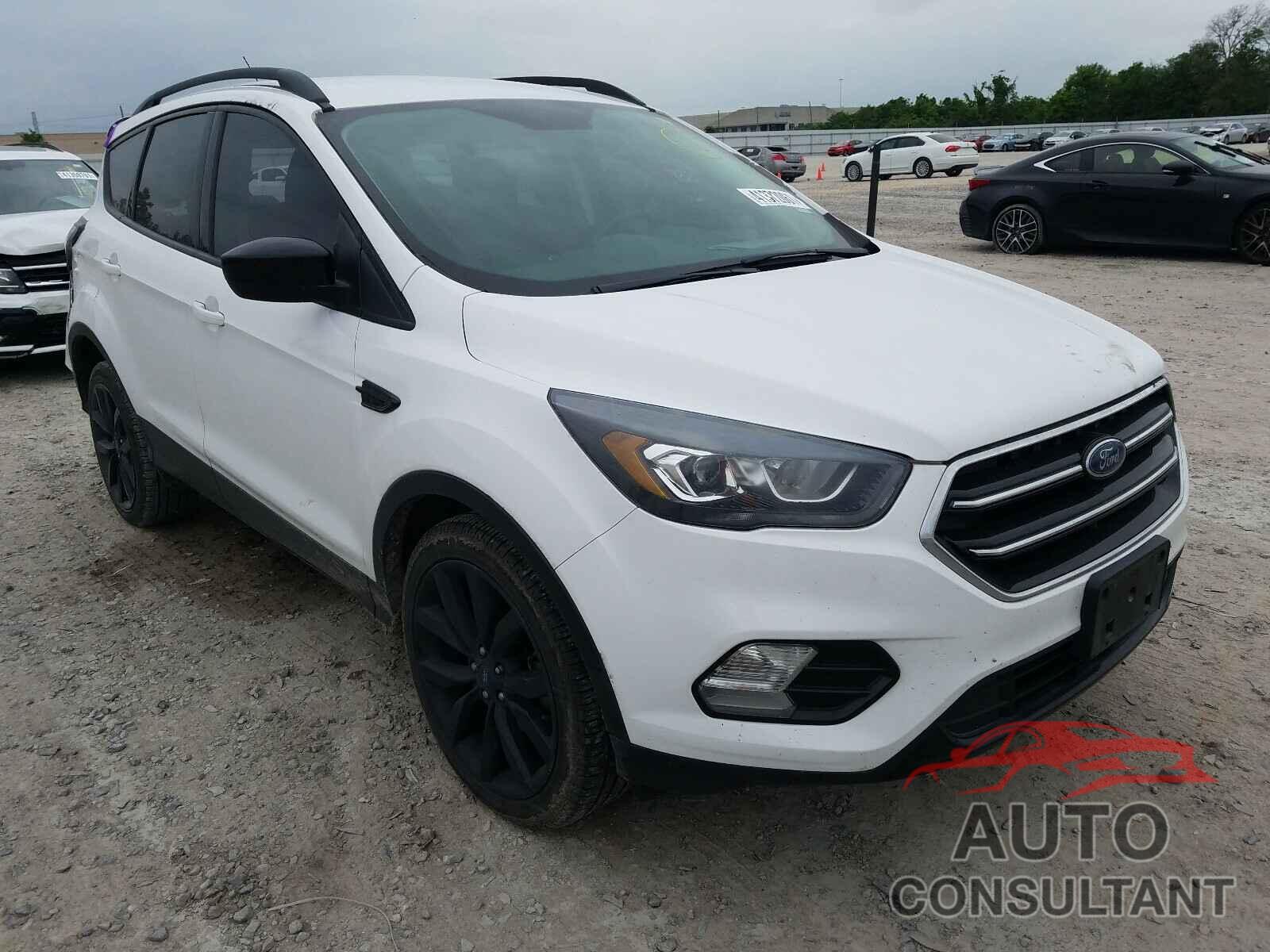 FORD ESCAPE 2017 - 1FMCU0GDXHUD05757