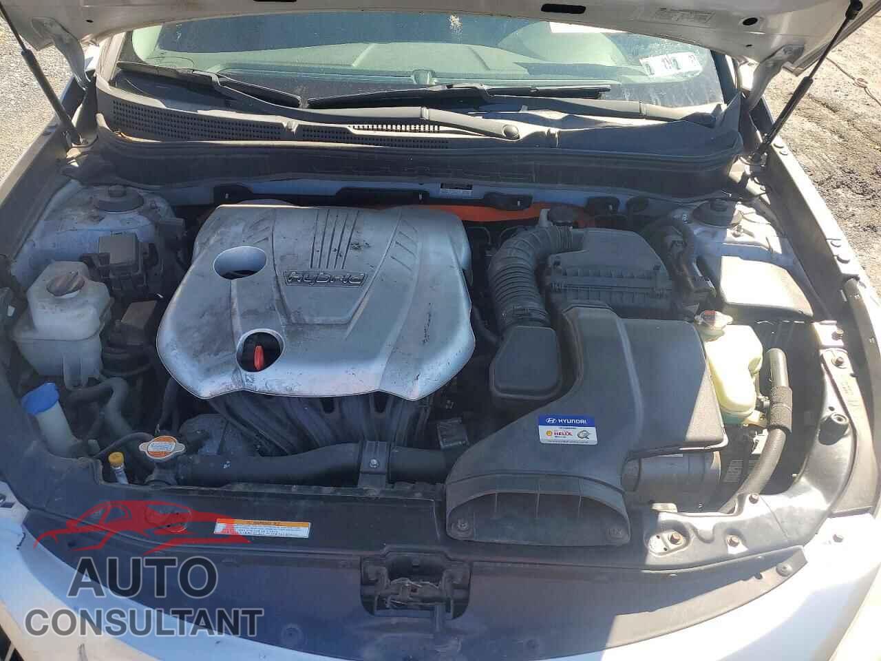 HYUNDAI SONATA 2011 - KMHEC4A45BA004155