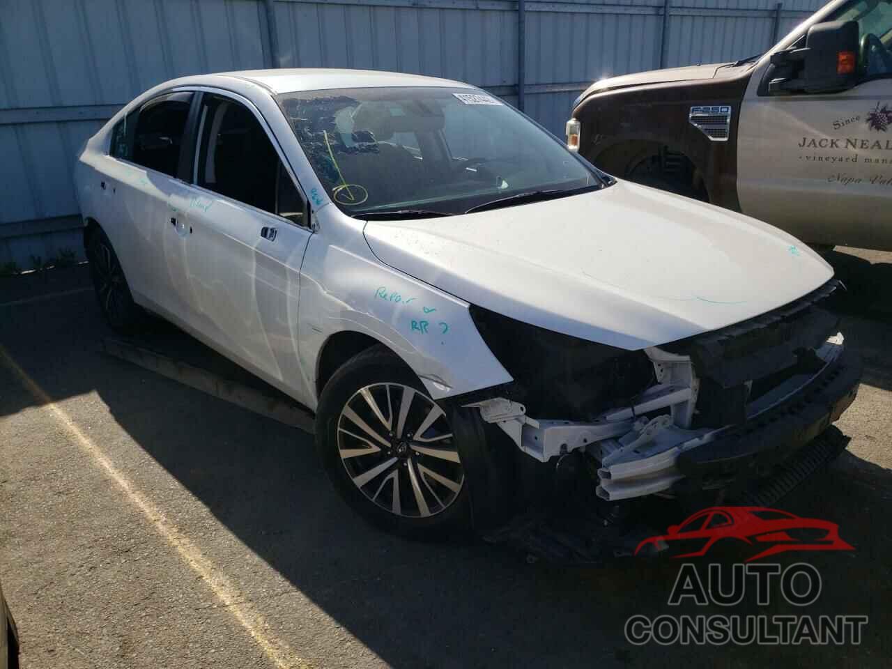 SUBARU LEGACY 2019 - 4S3BNAF60K3004997