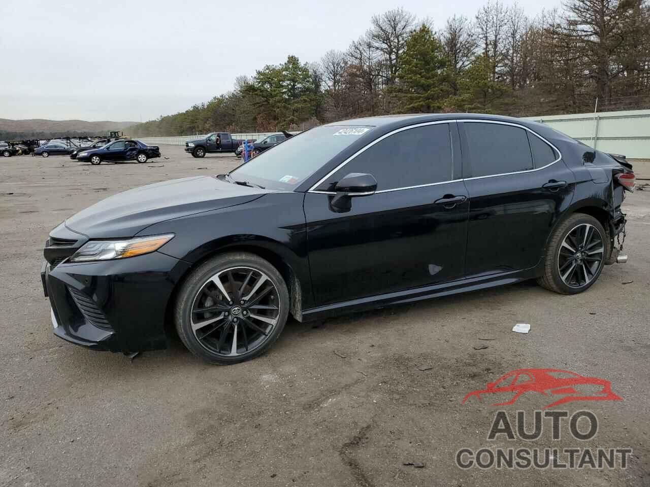 TOYOTA CAMRY 2018 - 4T1B61HK1JU140244
