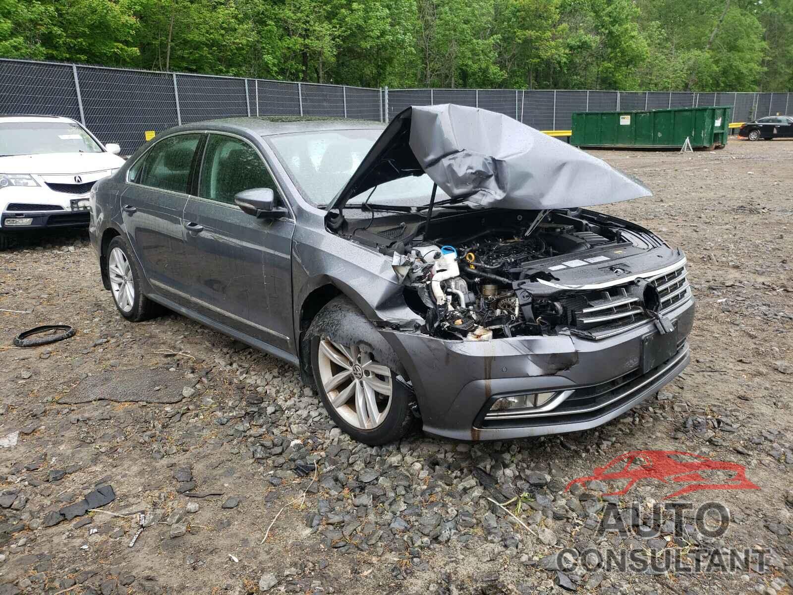 VOLKSWAGEN PASSAT 2018 - 1VWBA7A39JC029310