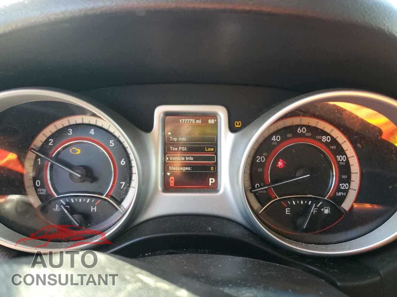 DODGE JOURNEY 2015 - 3C4PDCBB1FT595164