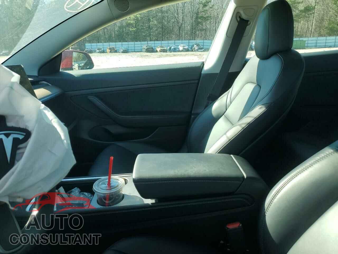 TESLA MODEL 3 2021 - 5YJ3E1EA0MF856668