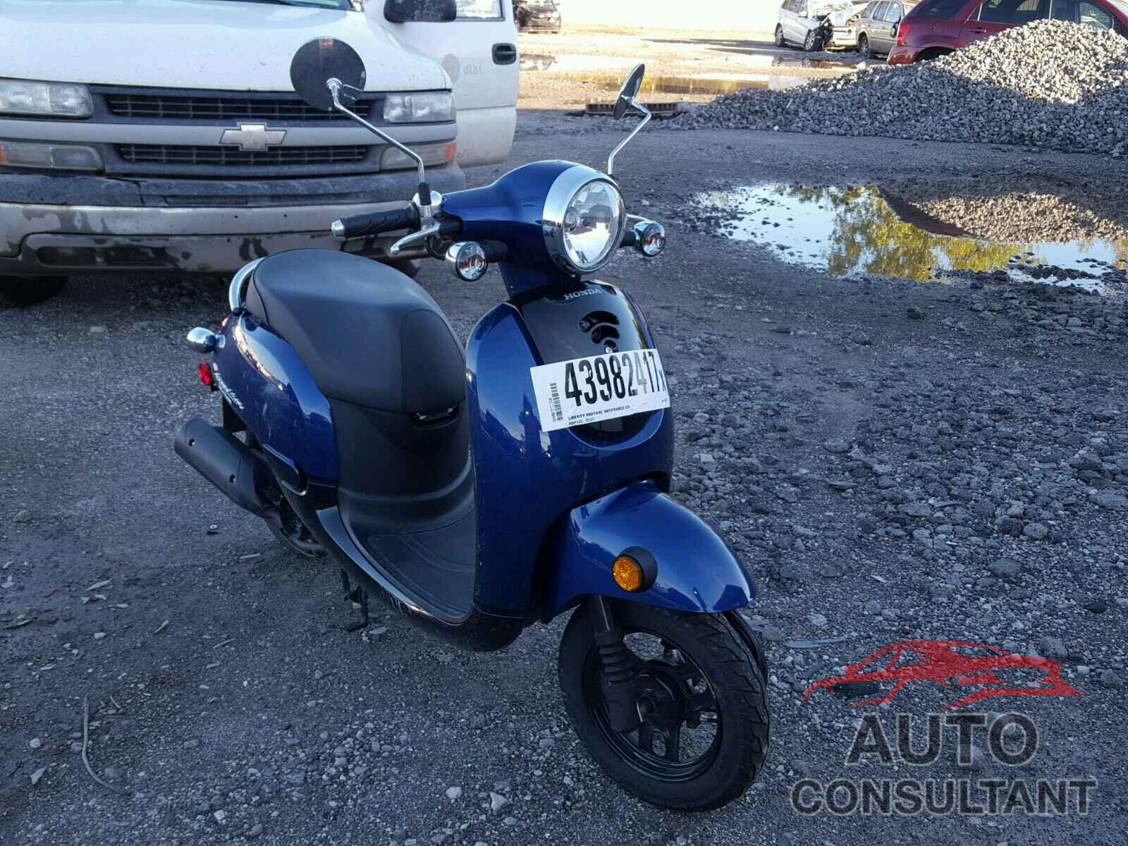 HONDA SCOOTER 2015 - LALAF7015F3201780