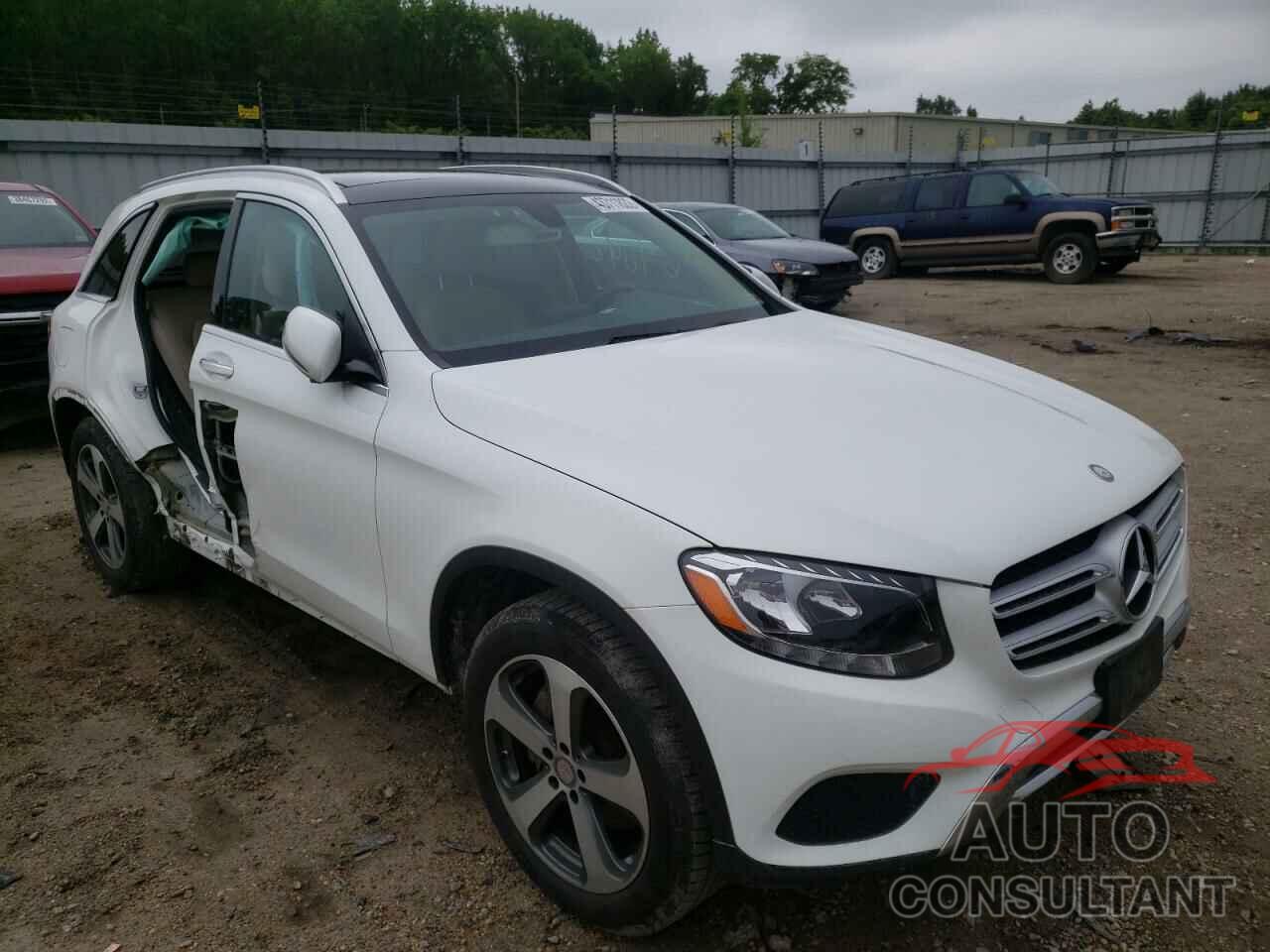 MERCEDES-BENZ GLC-CLASS 2017 - WDC0G4JB8HF117122