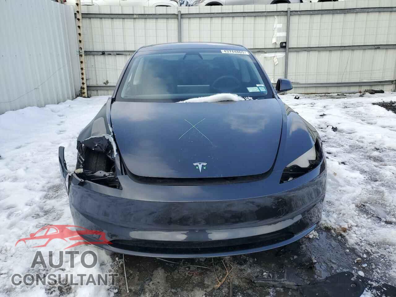 TESLA MODEL 3 2024 - 5YJ3E1EB2RF769628