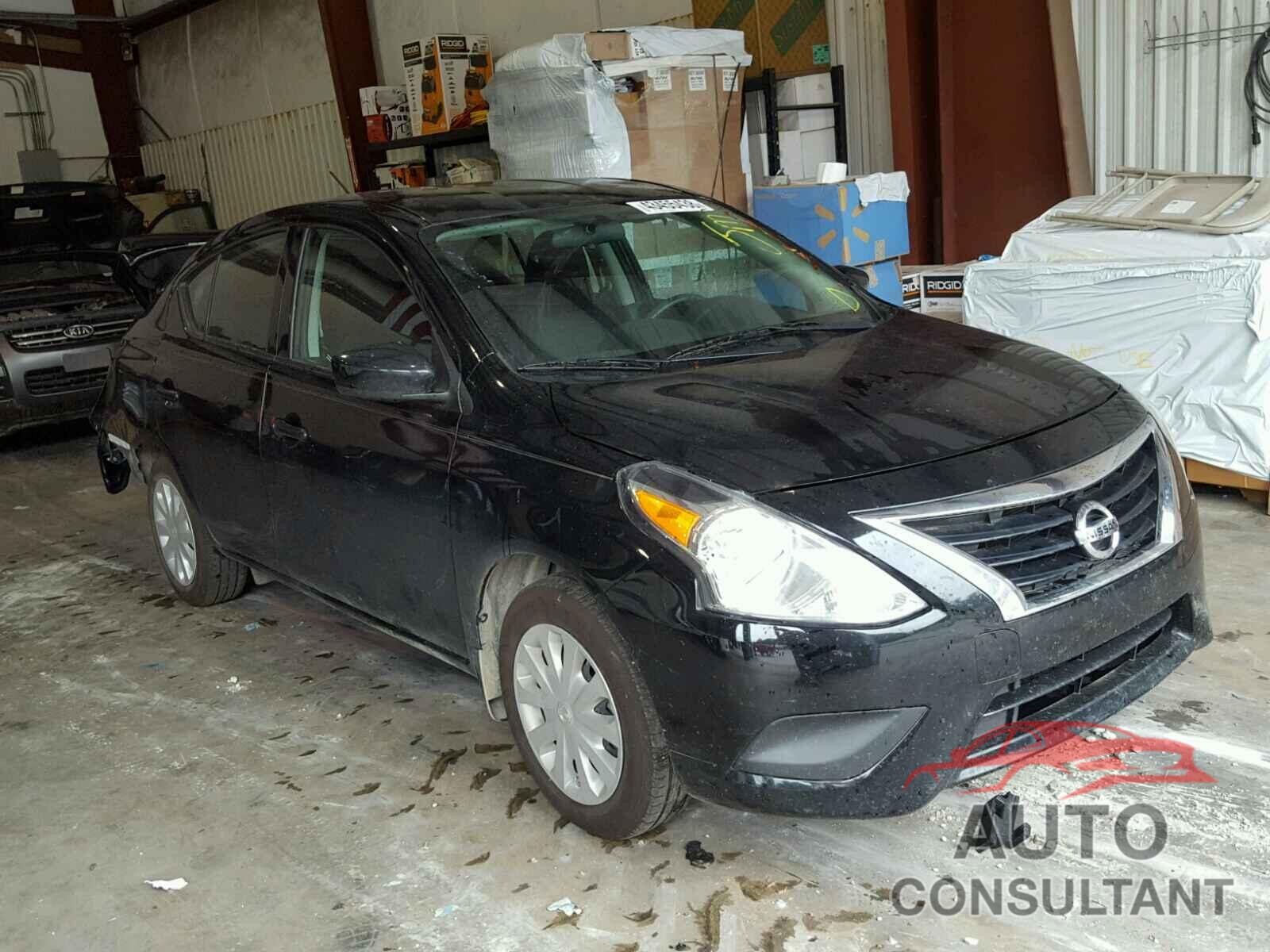 NISSAN VERSA 2017 - 3N1CN7AP0HL897521