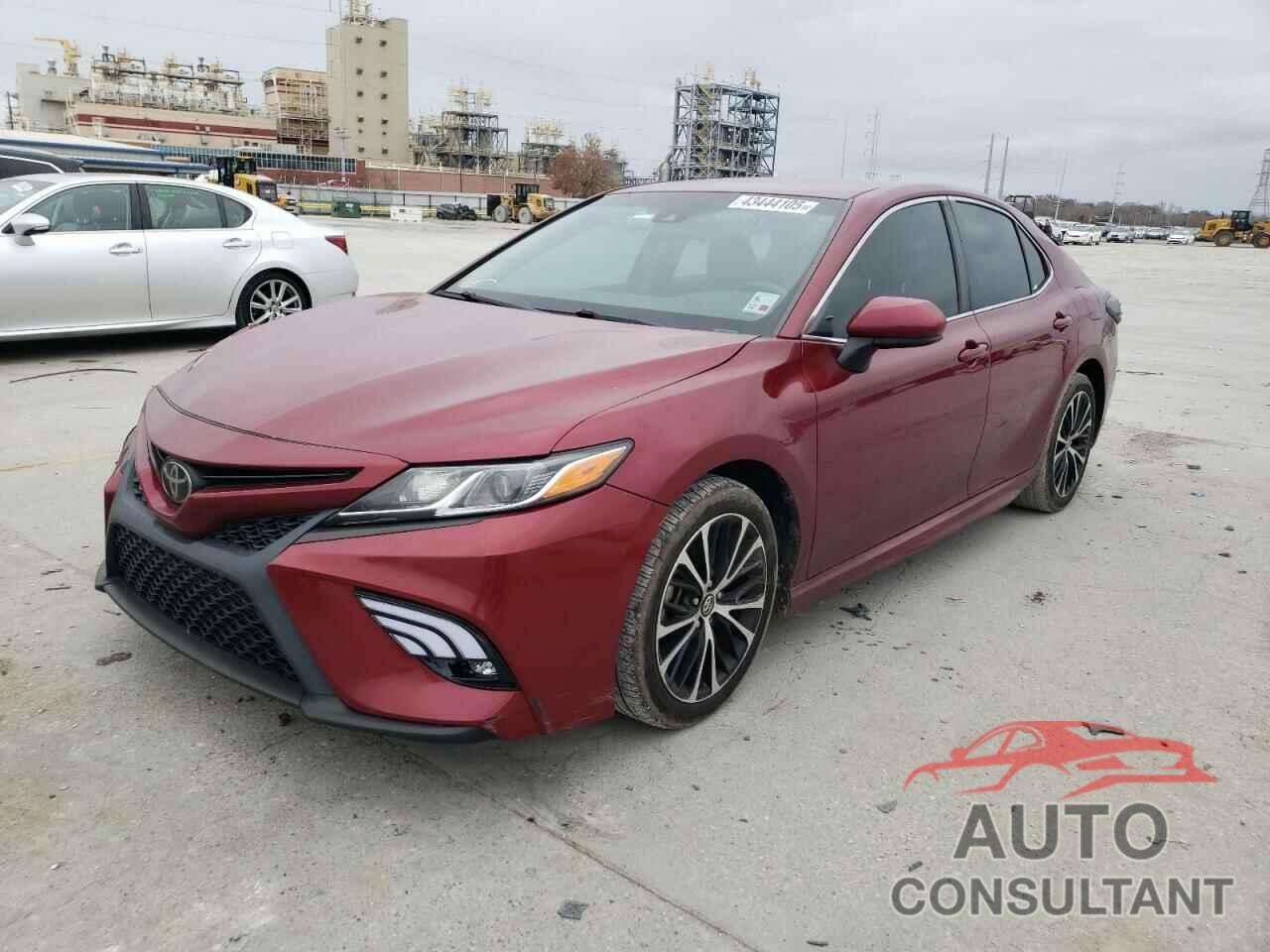 TOYOTA CAMRY 2018 - 4T1B11HK0JU553724