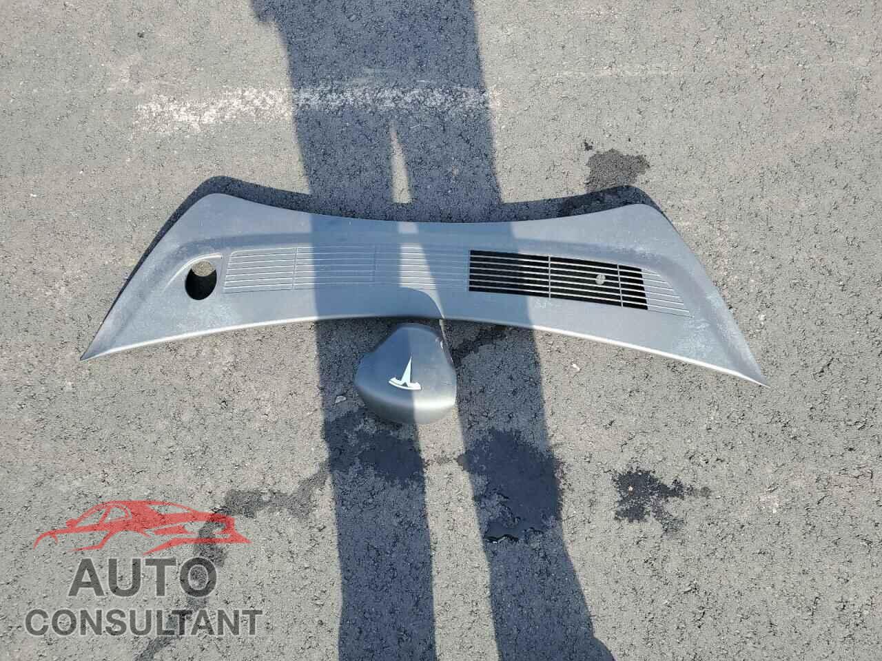TESLA MODEL 3 2023 - 5YJ3E1EA3PF436276