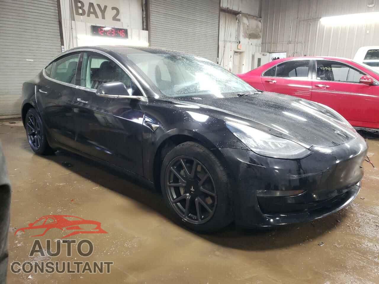 TESLA MODEL 3 2018 - 5YJ3E1EB2JF127611