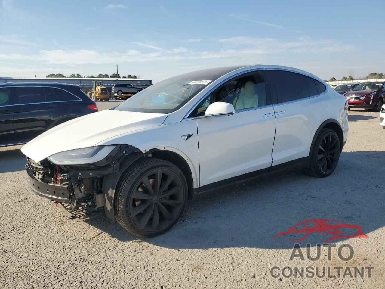 TESLA MODEL X 2020 - 5YJXCBE29LF297724
