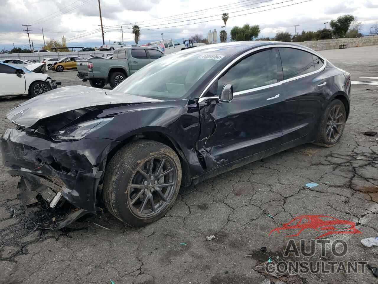 TESLA MODEL 3 2019 - 5YJ3E1EA7KF327151