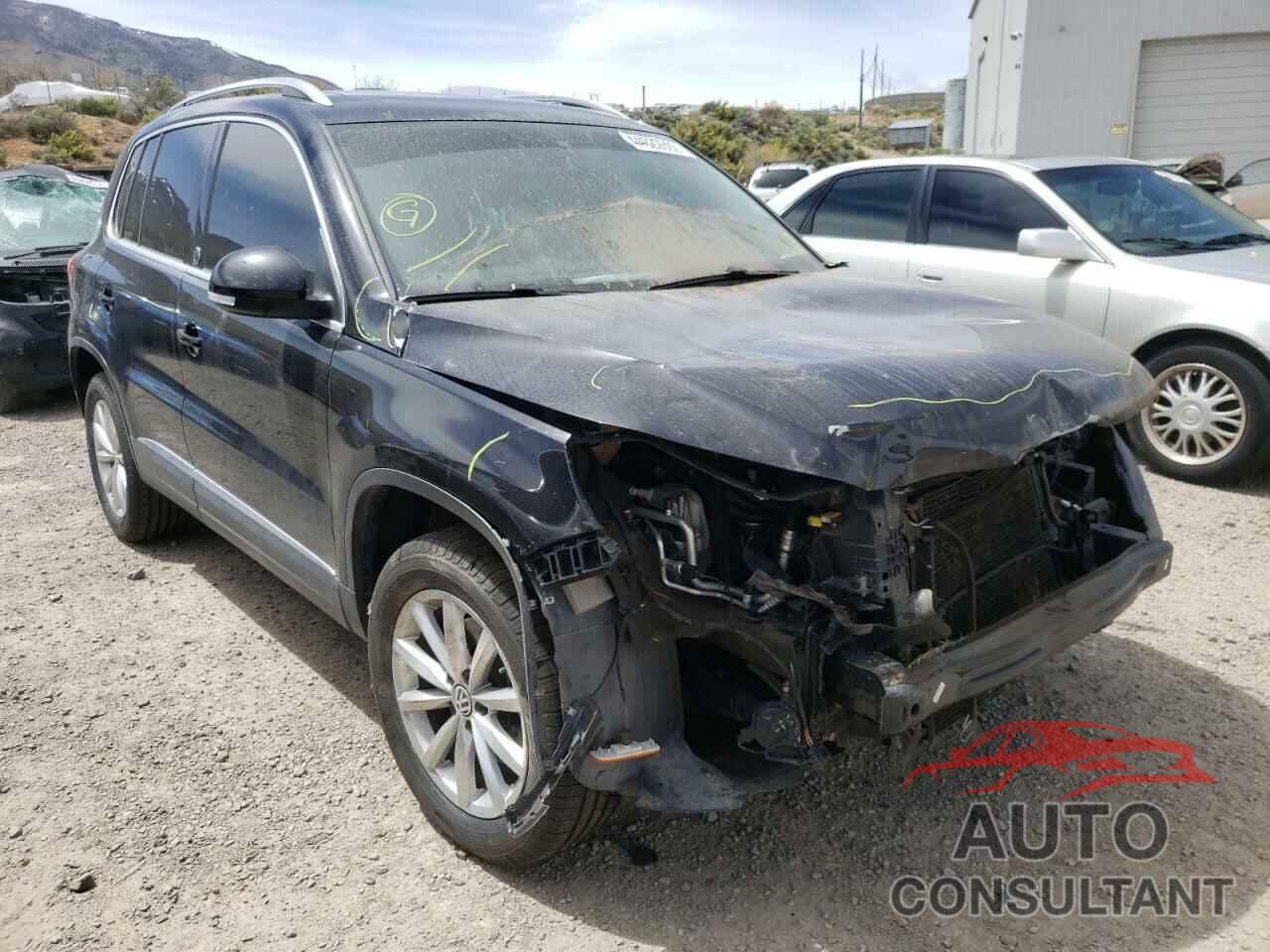 VOLKSWAGEN TIGUAN 2017 - WVGRV7AX3HW500574